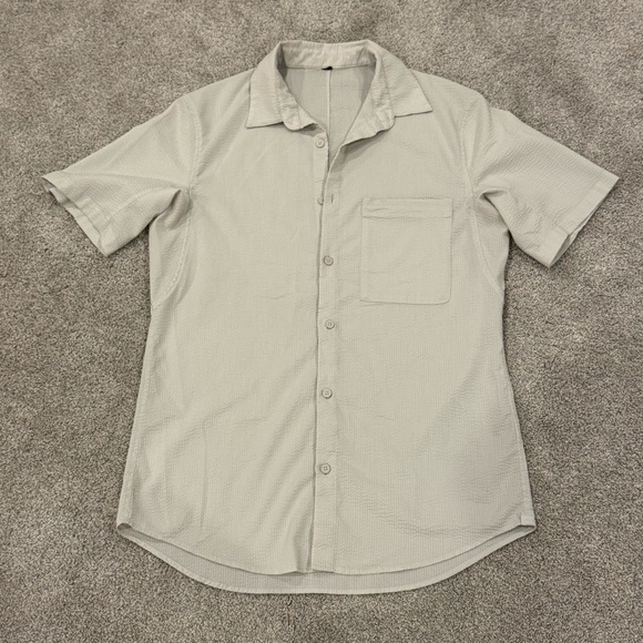 Lululemon Street Life short sleeve button down shirt size small beige/cream - Picture 1 of 6